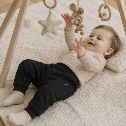 GRAY LABEL Kalhoty pro miminko Pintucks GOTS - Nearly Black