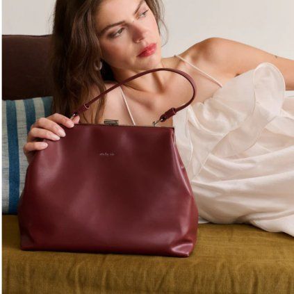 THE STICKY SIS CLUB Kabelka clasp club chic - fig