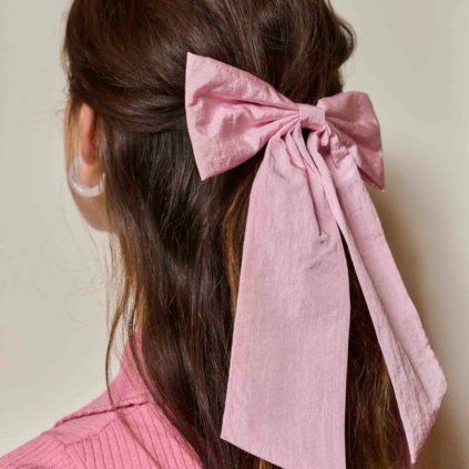THE STICKY SIS CLUB Mašle do vlasů club chic - festive pink