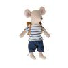 151776 1 maileg obleceni s batohem velky bracha