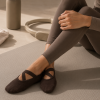 SISTERLY TRIBE Pilates ponožky - Espresso